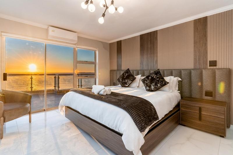 4 Bedroom Property for Sale in Bloubergstrand Western Cape